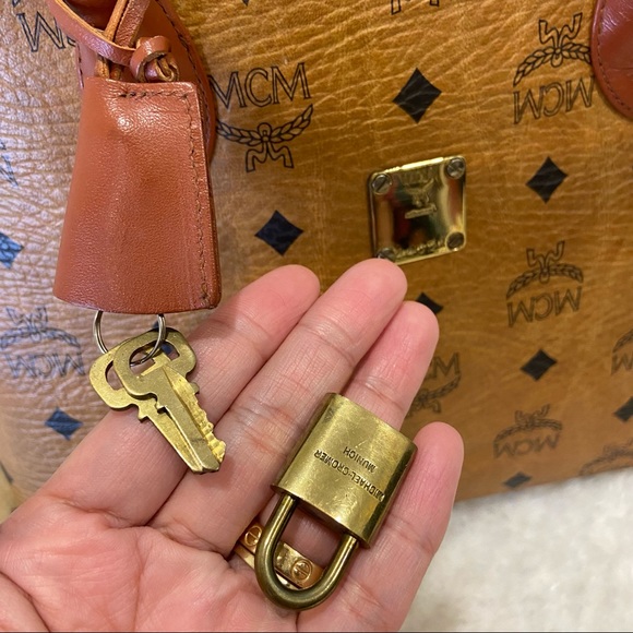 ❌ SOLD ❌ MCM VINTAGE ALMA - Picture 8 of 8